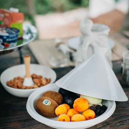 Yours Trulli * Μαρτίνα Φράνκα
