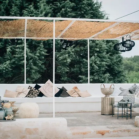 Yours Trulli Отель *