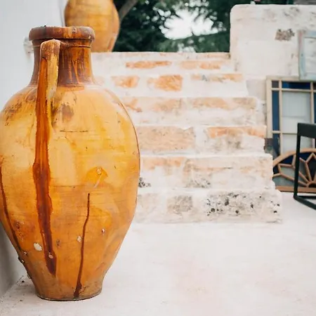 Отель Yours Trulli Мартина-Франка